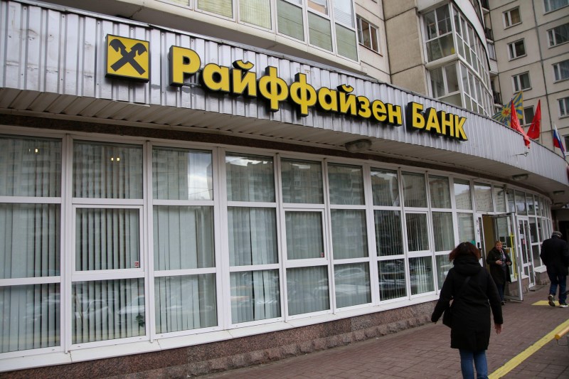 Șeful Raiffeisen Bank anunță ce se întâmplă cu vânzarea filialei din Rusia. „Nu am renunțat”