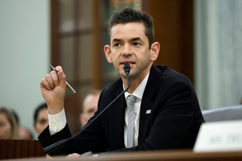 Un apropiat al lui Elon Musk reintră în cursa pentru șefia NASA