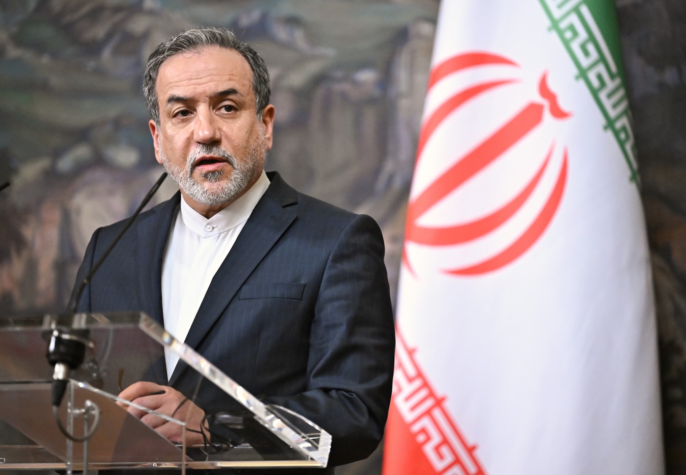 Iranul suspendă negocierile de pace cu SUA. Mesaje amenințătoare de la Teheran