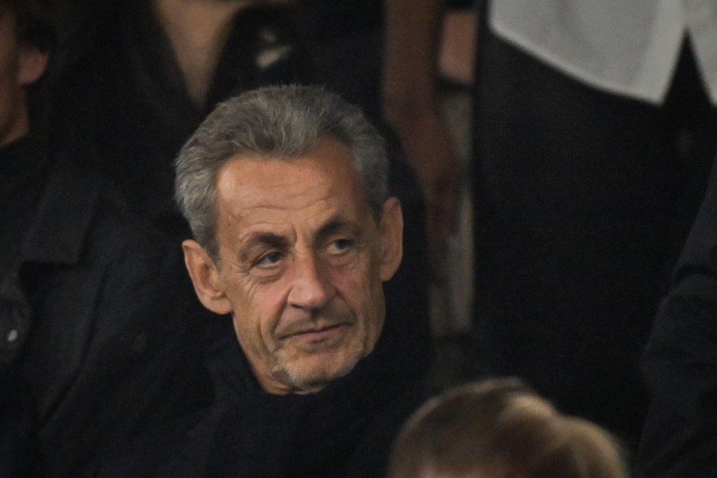 Ambasadorul american la Paris a vrut să-l viziteze pe Sarkozy în închisoare în timpul scurtei sale detenții. Episodul va apărea în cartea fostului președinte