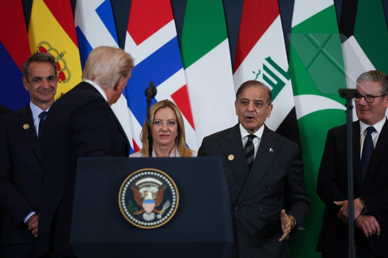 VIDEO Donald Trump, în fața liderilor mondiali: „Giorgia Meloni e tânără și frumoasă”. Președintele SUA spune că își „asumă riscul” de a fi acuzat de sexism