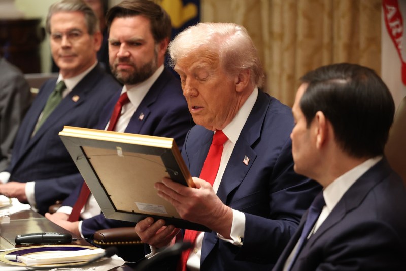 SUA nu publică pentru a doua lună la rând datele privind ocuparea forței de muncă