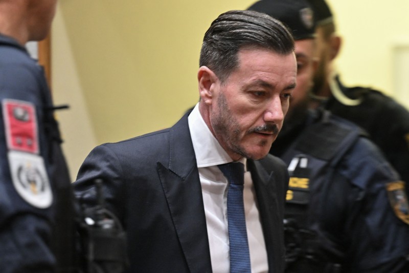 Miliardarul căzut în dizgrație Rene Benko, odată unul dintre cei mai bogați oameni din Europa, a fost condamnat la închisoare într-un dosar care a zguduit Austria