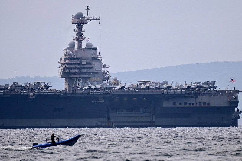 Lui Trump i s-au prezentat opțiunile unei operațiuni militare în Venezuela. Ce urmează după acest pas și cât de probabil este un atac