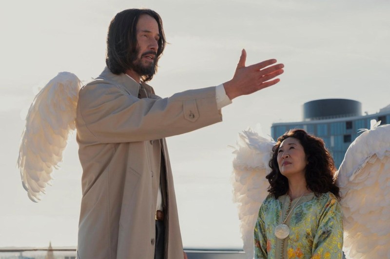 O comedie în care Keanu Reeves si-a pus aripi e un motiv bun ca să mergeți la cinema. Vă mai ofer și altele