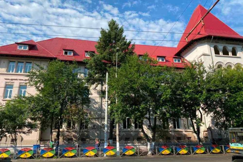 Soarta frumoaselor clădiri neoromânești care au adăpostit Căminele de Ucenici din Bucureștiul interbelic. Unde și cum învățau adolescenții o meserie