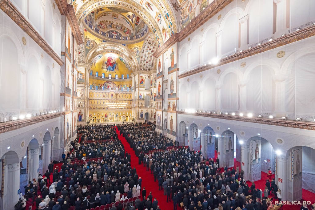 Sfințirea picturii Catedralei Naționale. Foto: Patriarhia română