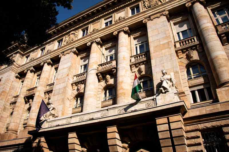 Banca Centrală a Ungariei a depus o plângere la poliție din cauza costurilor cu renovarea