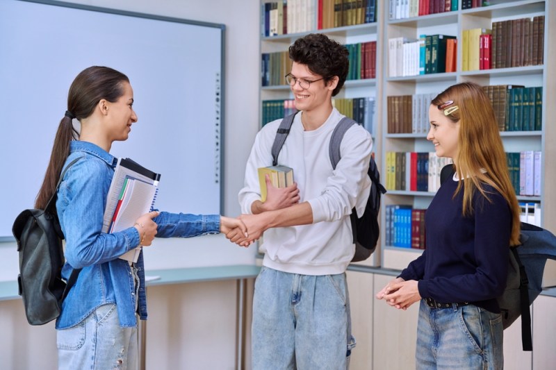 Mediul din clasă influențează foarte mult parcursul unui elev de liceu/ Shutterstock