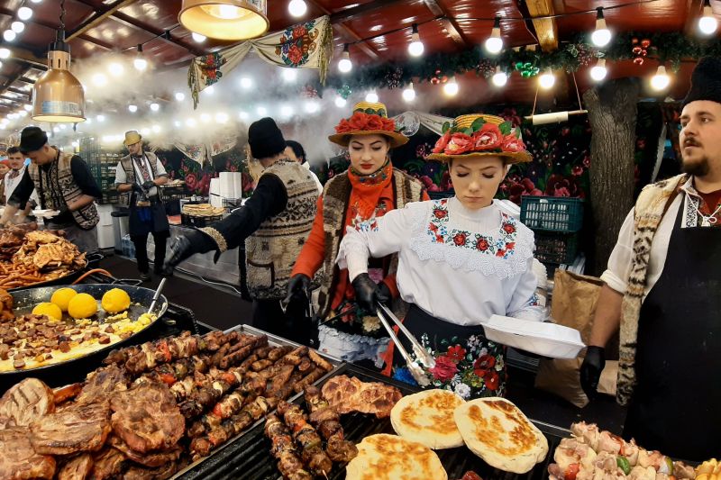 Doi specialiști în gastronomie au plecat prin țară să descopere bucătăria românească. Au scris o carte care contrazice „reminiscențele rețetarelor unice din comunism”