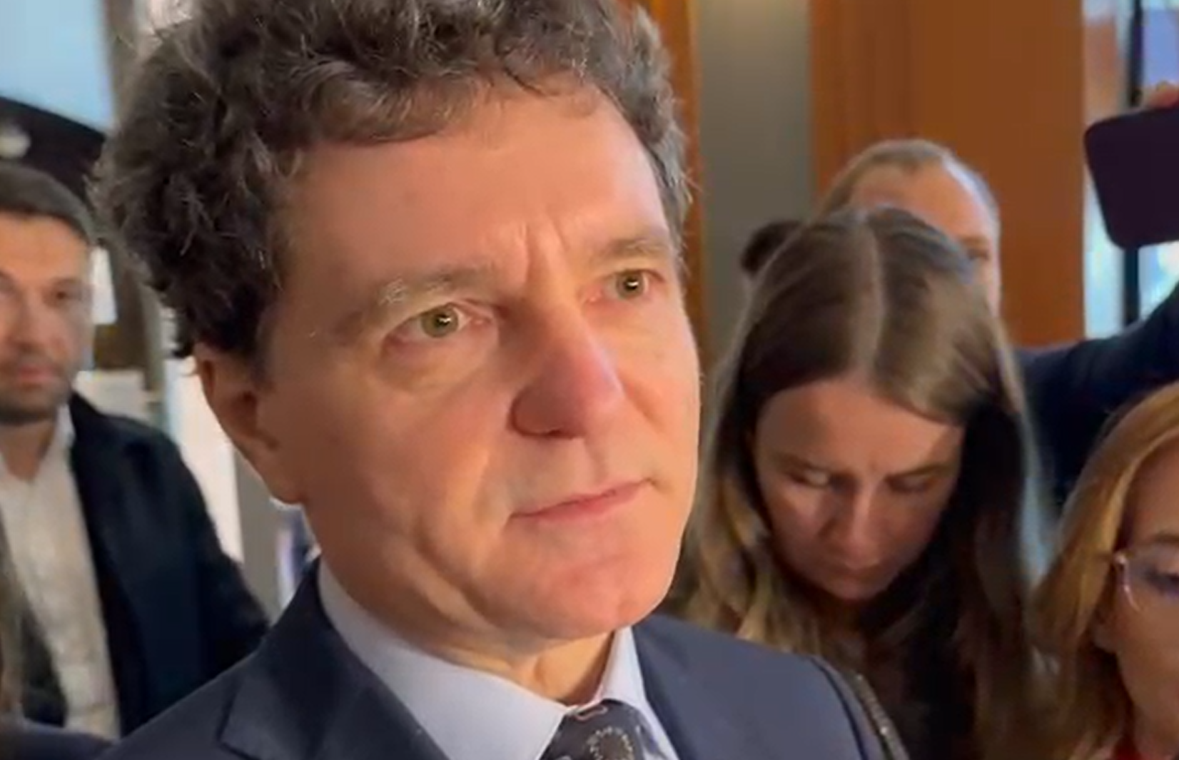 Nicușor Dan despre cheltuielile AUR cu media
