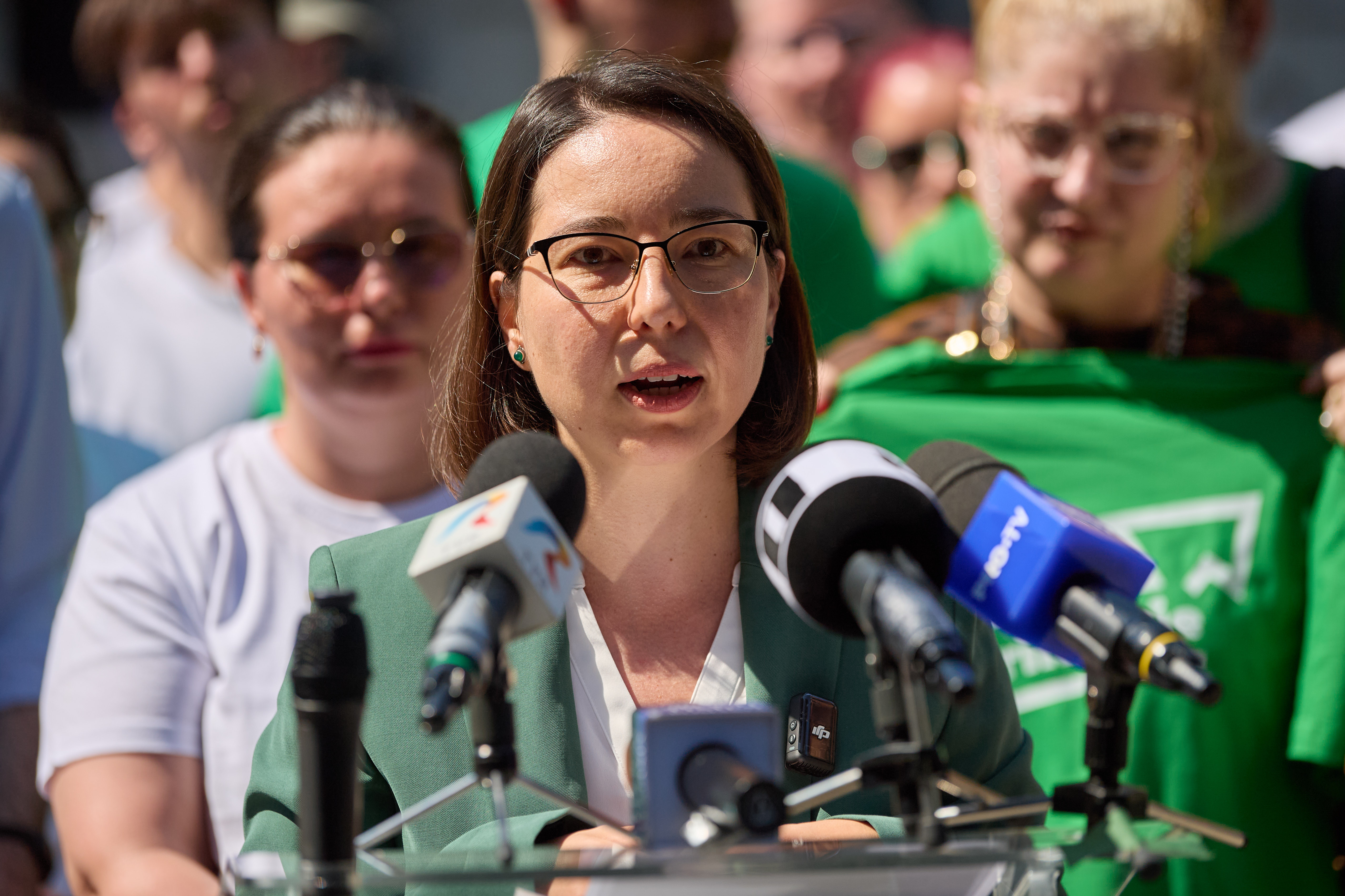 Ana Ciceală, surpriza sondajului AtlasIntel pentru Primăria București: are 7,1% și e propulsată de un public tânăr care a mai produs ceva neașteptat