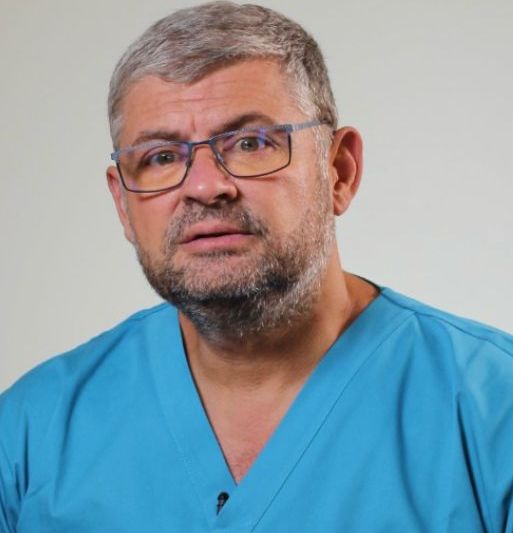 Dr. Florin Ioan Bălănică, medic avand competenta in PsihoNutritie si Comportament Alimentar, cu expertiză clinica de peste 22 de ani în terapia consecintelor metabolice ale menopauzei.