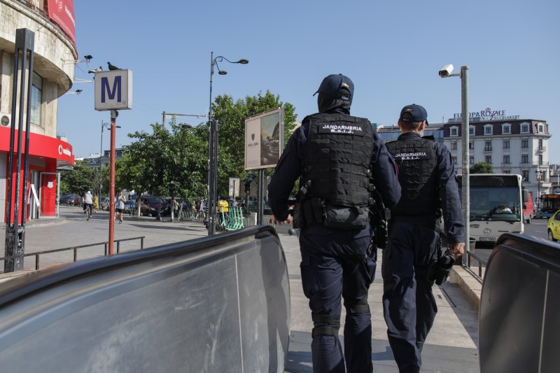 Jandarmii nu vor mai păzi clădirile publice. Decizie a ministrului de Interne: Vor ieși pe teren / Jandarmeria păzește acum peste 1.400 de instituții publice, cu 55% din personal