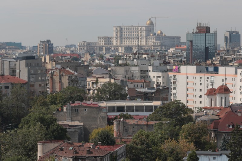 Calculele INS care confirmă dezastrul demografic: în următorii 15 ani vom pierde o jumătate de milion de oameni din populația aptă de muncă. Ce înseamnă asta