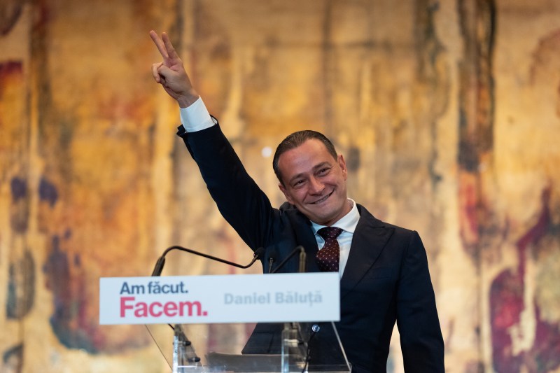 Alegeri pentru primăria Capitalei: Profesori din București, întâlnire cu Daniel Băluță / Un director de școală acuză că invitațiile au fost făcute de Inspectoratul Școlar  