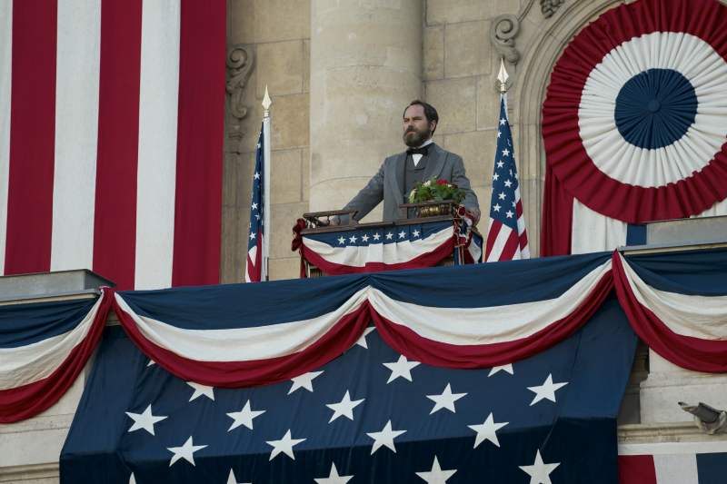 Noul serial al creatorilor „Game of Thrones” a intrat pe Netflix și spune povestea reală a omului care a ajuns președintele SUA fără să vrea