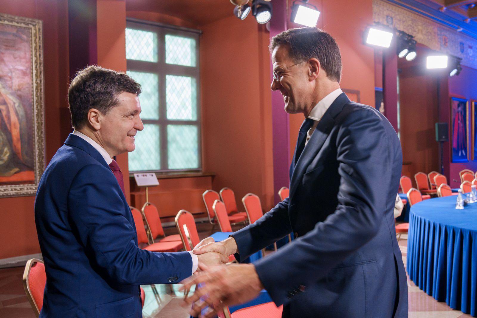 Bolojan a discutat cu amiralul Vandier despre NATO