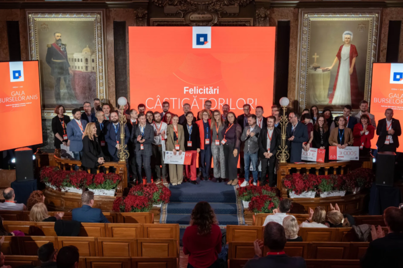 LISTĂ 25 de profesori de la universități românești primesc burse de câte 5.000 EUR de la firmele membre ANIS