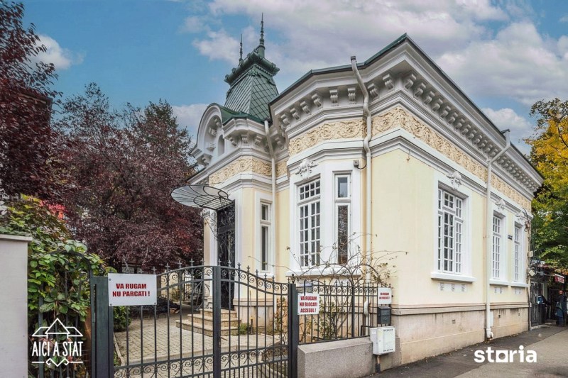 O vilă monument istoric construită în 1913 în centrul capitalei se vinde cu 1.500.000 euro pe platforma Storia