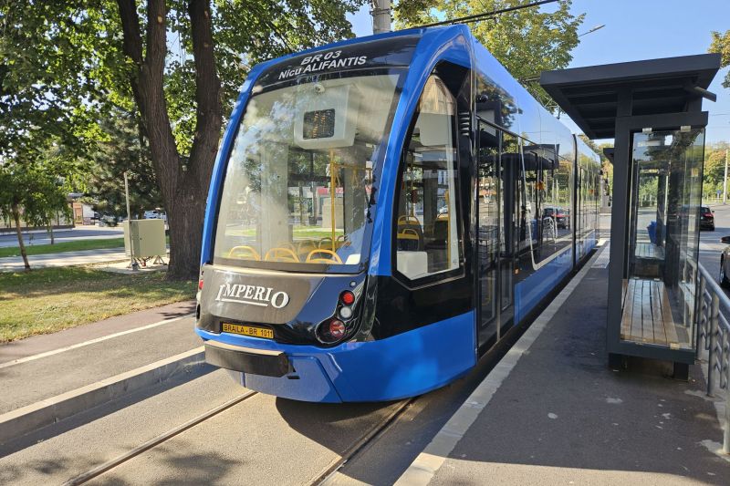 Aplicația de pe telefon prin care pot fi cumpărate bilete pentru transportul în comun în 24 de orașe din țară anunță reactivarea tuturor serviciilor, după trei săptămâni cu grave probleme de funcționare