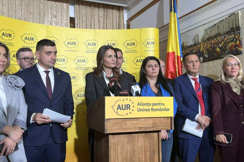 AUR anunță că o susține pe Anca Alexandrescu la Primăria Capitalei. George Simion spune că aveau opțiuni în AUR, dar au ales candidatul cu cele mai multe șanse: „Este un sacrificiu. L-am făcut și în decembrie 2024”