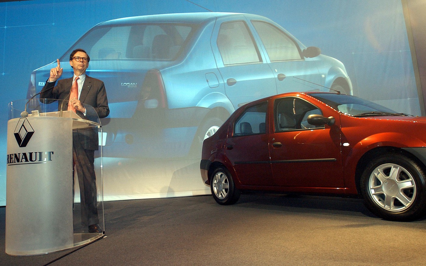 A murit directorul general al Renault, care a pus la cale preluarea Dacia