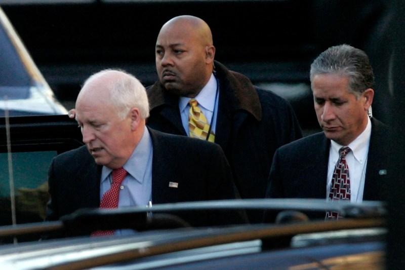 Accidentul bizar care l-a făcut pe Dick Cheney să spună că a avut una din „cele mai proaste zile” din viața sa