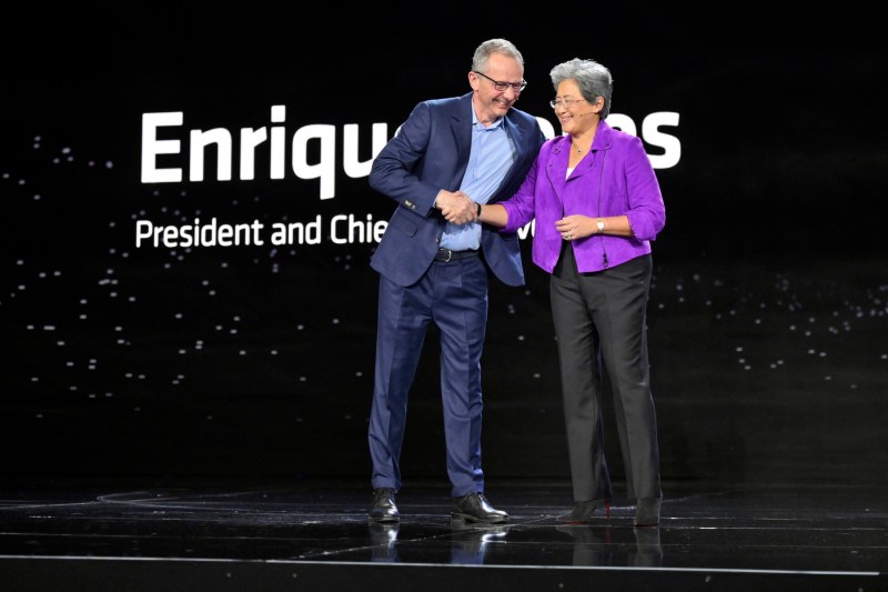 O companie de tehnologie cunoscută de generații întregi anunță că va miza totul pe AI și că va da afară mii de angajați