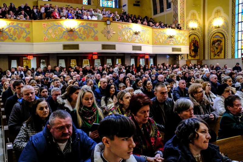 „Așa ceva nu s-a mai văzut niciodată”. Bisericile ortodoxe din SUA atrag valuri record de noi credincioși