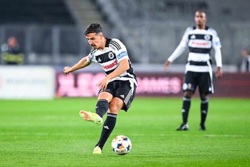 SuperLiga: Un stadion din România are un gazon nou, hibrid, similar celor de pe marile arene ale Europei