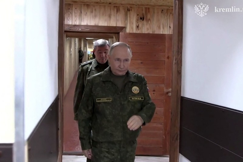 Rusia susține că a ocupat orașul Kupiansk din Ucraina. Vladimir Putin, în vizită într-un centru de comandă al forțelor ruse