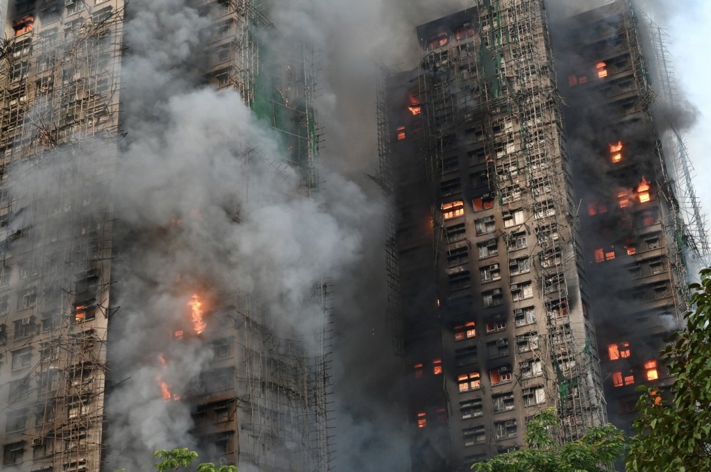 Incendiu devastator în Hong Kong Foto: Profimedia