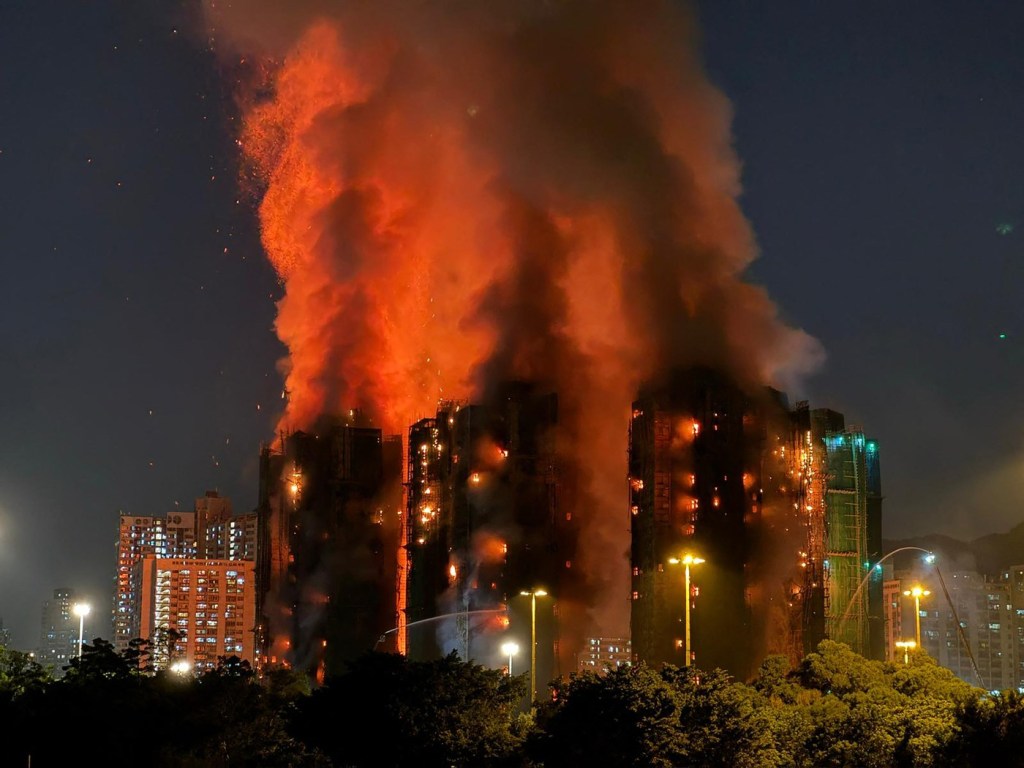 Incendiu devastator în Hong Kong Foto: Profimedia