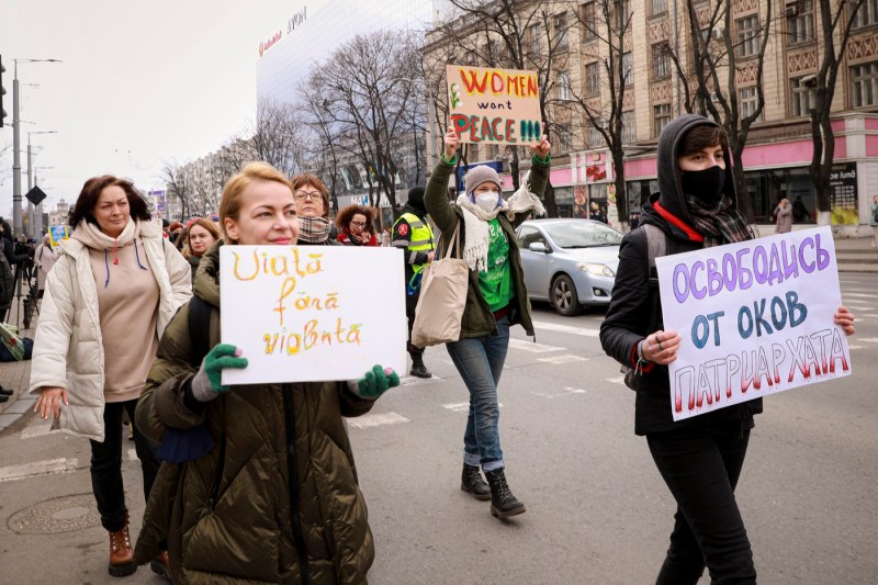 INTERVIU Republica Moldova introduce amenzi de până la 2.500 euro sau închisoare pentru violența online. Coautoare a legii: „E un fenomen răspândit, din păcate deseori neraportat”