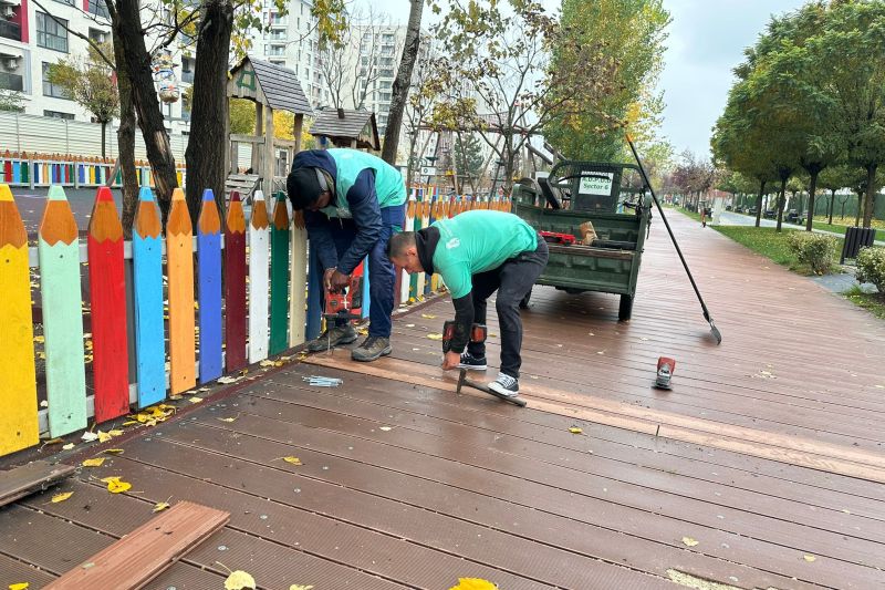 Locurile de joacă și parcurile sunt „puncte fierbinți” pe harta mamelor din Capitală. FOTO: ADPDU Sector 6