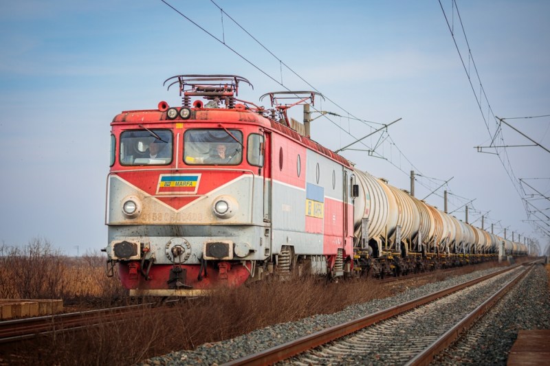 Un tren aparținând CFR Marfă. Foto: MihailC95 / Shutterstock