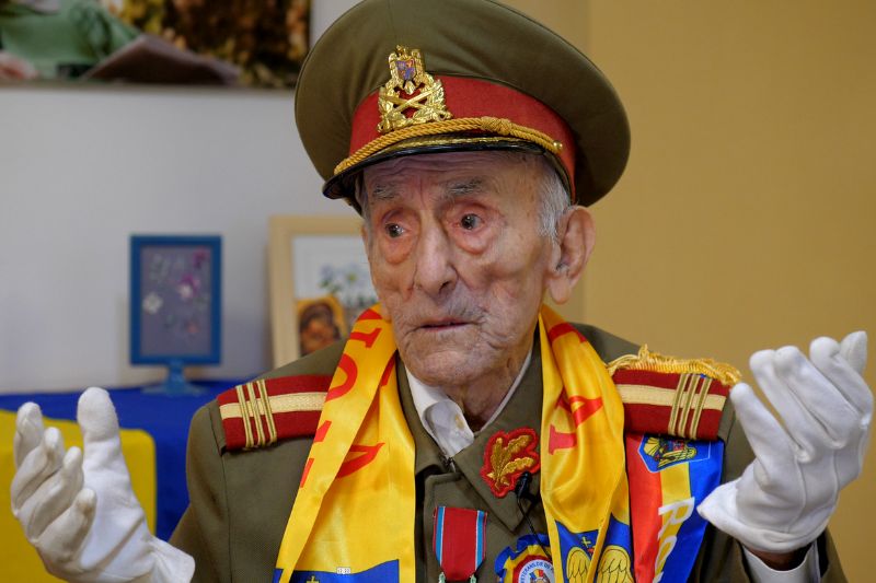 Veteranul de război Vasile Banu. Foto: Adi Iacob / Hotnews