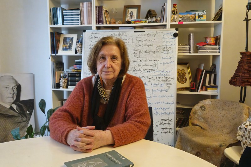 Italia din centrul Bucureștiului / Povestea librăriei care s-a născut din pasiunea pentru unul dintre cei mai cunoscuți scriitori italieni