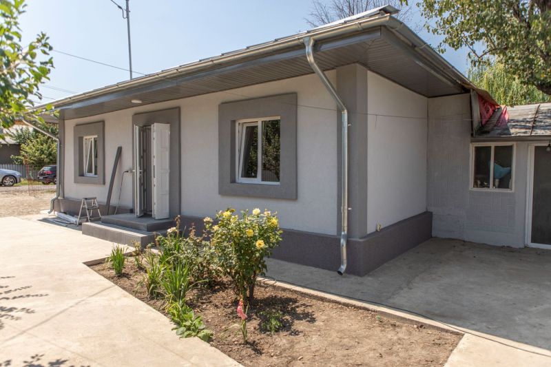 Fundația Coca-Cola HBC sprijină cu peste €400,000 comunitățile afectate de inundații din România, prin parteneriatul cu Asociația Habitat for Humanity