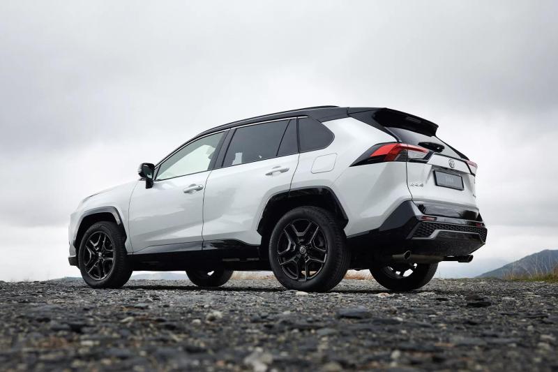 5 avantaje când alegi un Toyota RAV4 prin leasingul auto oferit de Plus Auto Marketplace