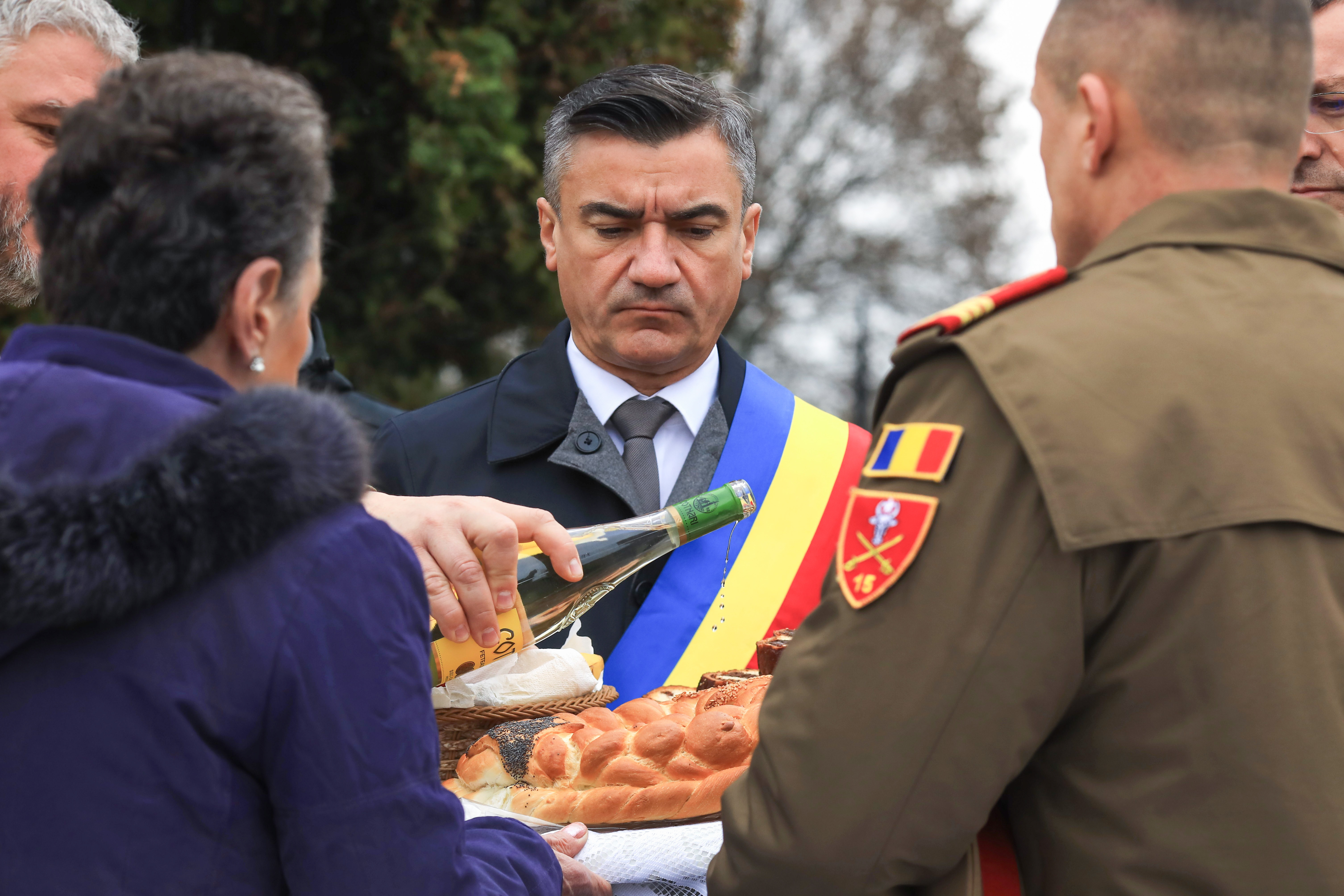 Tensiuni în PNL Iași între liderul organizației și primarul Mihai Chirica