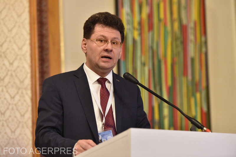 Patru ani de procese, judecător schimbat când era în pronunțare și sentință amânată de 23 de ori. Cum a fost tergiversat procesul unui secretar de stat cercetat de DNA