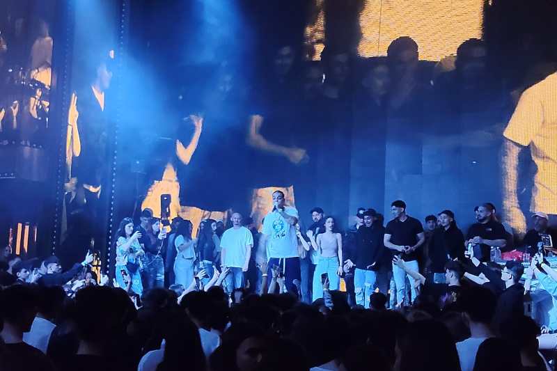 Balurile bobocilor au scăpat de sub control. Am mers la balul unor licee de top din Capitală și am plecat acasă la 4 dimineața, șocată. VIDEO