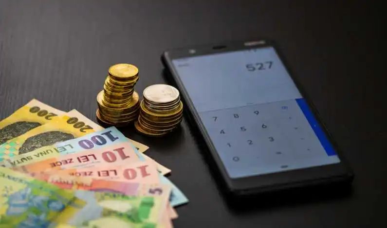 Majorarea salariului minim brut la 4.325 lei de la 1 iulie 2026, cu 200 lei scutiți de taxe: Cât vor primi angajații „în mână” și ce cost total vor suporta firmele