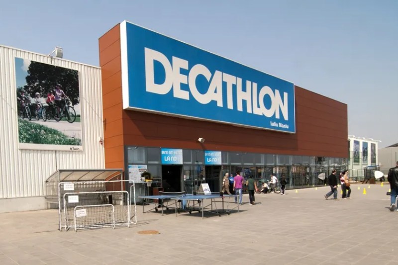 GDPR România: Decathlon, amendat cu 10.000 de euro pentru o breșă de securitate cibernetică. Ce date personale au accesat hackerii