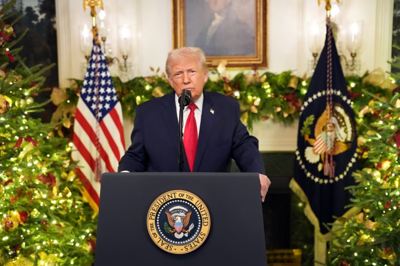 Contrast la Casa Albă: Trump se laudă cu succese economice, în timp ce doar unul din trei americani e mulțumit de politicile președintelui