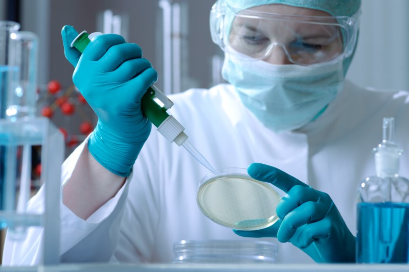 Aproape 200 de copii din toată Europa s-au născut cu risc de cancer după ce un bărbat cu o mutație genetică a donat spermă. Unii copii au murit deja