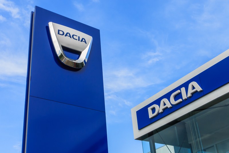 ULTIMA ORĂ FOTO Imagini-spion cu viitorul model Dacia C-Neo dezvăluie și mai bine forma caroseriei