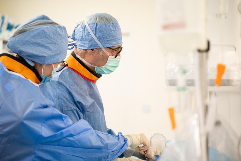 Prof. dr. Mihai Ionac, despre una dintre cele mai ignorate afecțiuni: „700.000 de români au boală arterială periferică și au risc de accident vascular cerebral, infarct miocardic și amputație”. Cele patru măsuri ce pot reduce riscurile